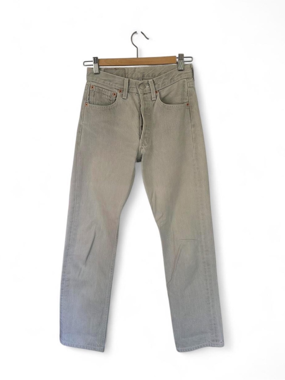 Vintage Levi’s 501 Jeans in Gray | Size 26